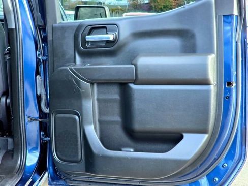 Used 2021 Chevrolet Silverado 1500 Custom Trail Boss w/ LPO, Dark Essentials Package AWD/4WD image 33