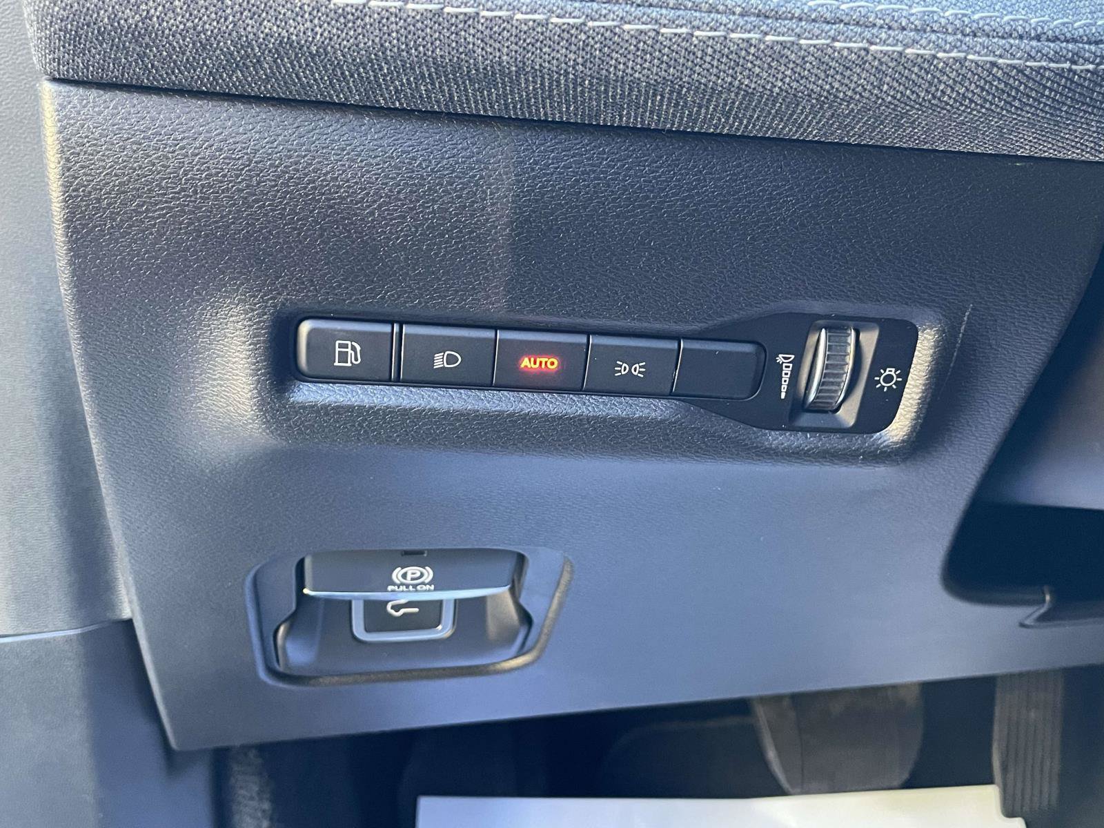 Used 2026 Jeep Cherokee AWD/4WD image 19