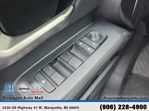 Used 2024 Toyota Tacoma TRD Off-Road AWD/4WD image 23
