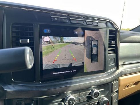 Used 2024 Ford F350 Lariat w/ Sport Appearance Package AWD/4WD image 16