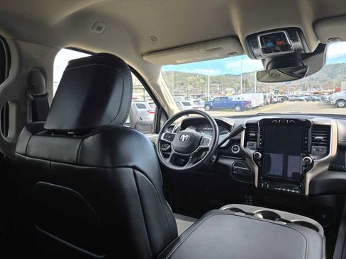 Used 2024 RAM 2500 Laramie w/ Safety Group image 11