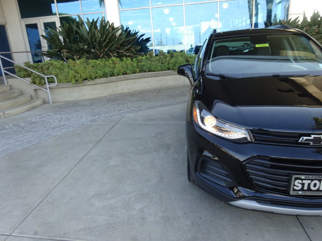 Certified 2020 Chevrolet Trax LT w/ Redline Edition FWD image 30