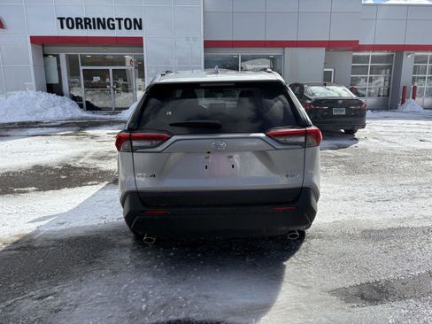 Used 2025 Toyota RAV4 XLE w/ Convenience Package image 6