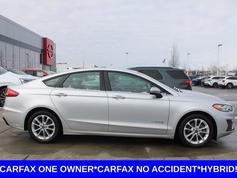 Used 2019 Ford Fusion SE image 6