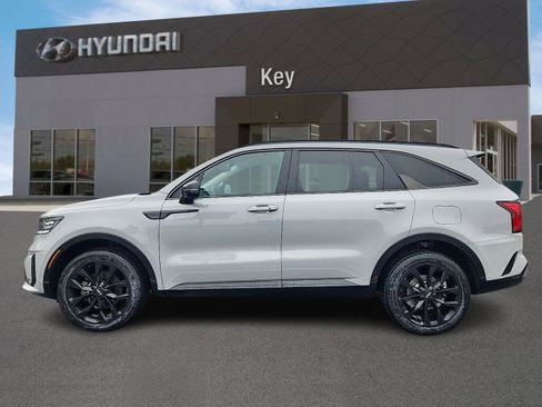 Used 2023 Kia Sorento SX AWD/4WD image 6