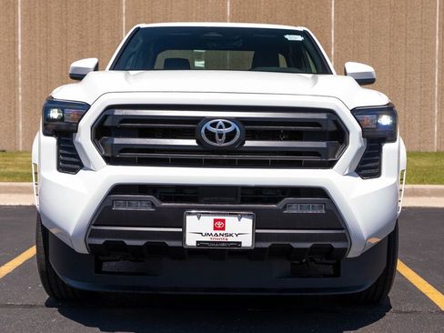 New 2026 Toyota Tacoma SR5 RWD image 3