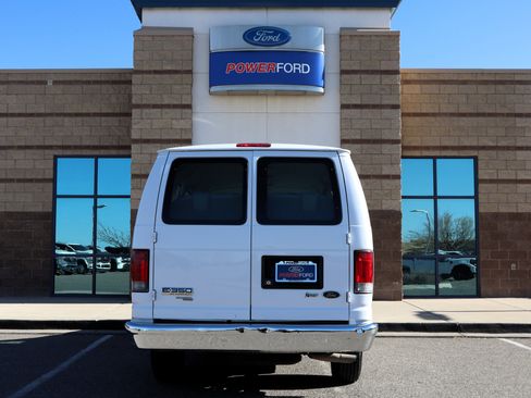 Used 2013 Ford E-350 and Econoline 350 XLT image 7