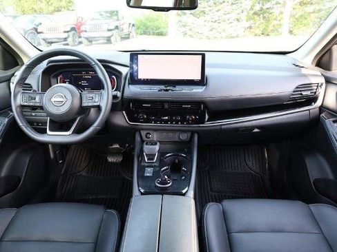 Certified 2024 Nissan Rogue SL image 23