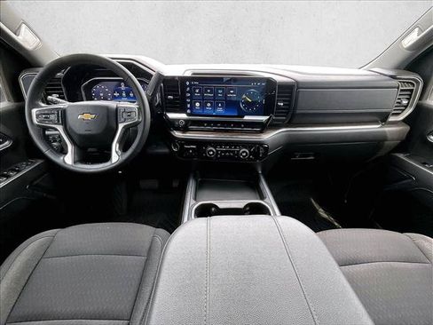 Used 2024 Chevrolet Silverado 2500 LT AWD/4WD image 16