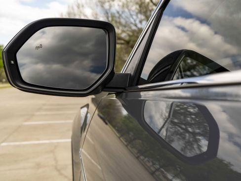 Used 2025 Volkswagen Atlas Cross Sport SEL Premium R-Line image 13