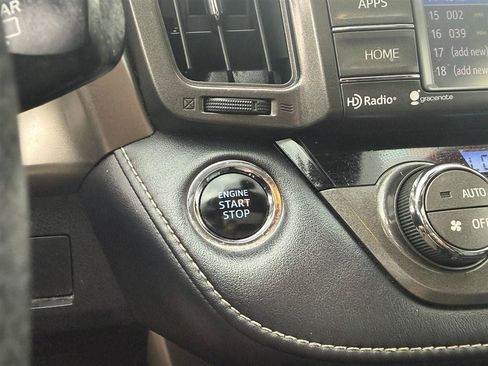 Used 2015 Toyota RAV4 Limited w/ Technology Package AWD/4WD image 27