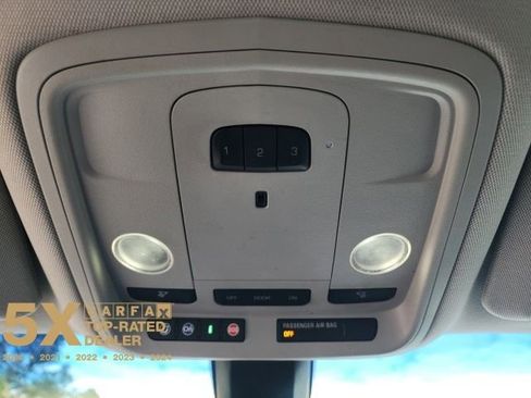 Used 2015 Cadillac XTS Luxury image 30