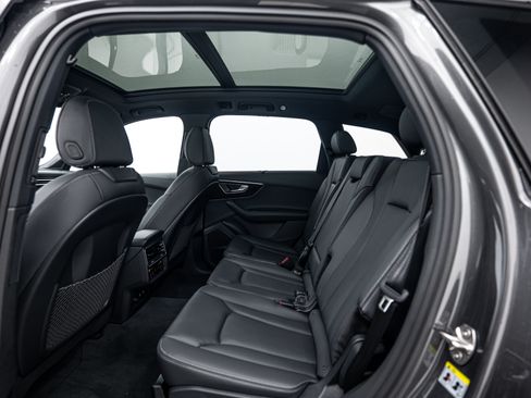 New 2026 Audi Q7 3.0T Premium Plus AWD/4WD image 18
