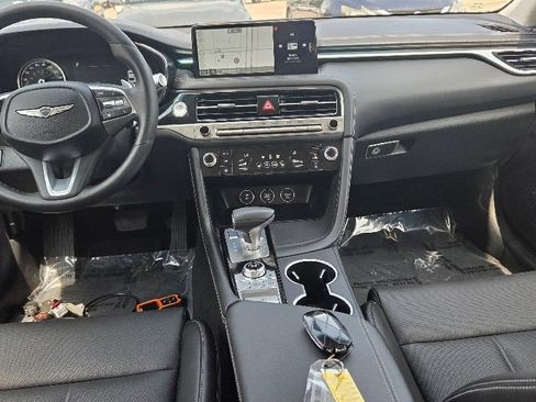 Used 2026 Genesis G70 2.5T RWD image 9