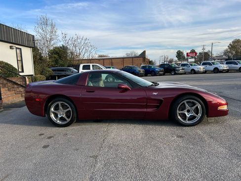 Used 2003 Chevrolet Corvette Coupe w/ Preferred Equipment Group image 8