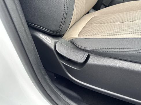 Used 2019 Hyundai Santa Fe SEL image 39