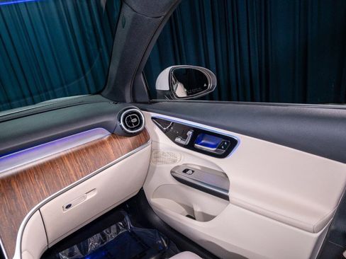 Certified 2026 Mercedes-Benz GLC 300 4MATIC image 21