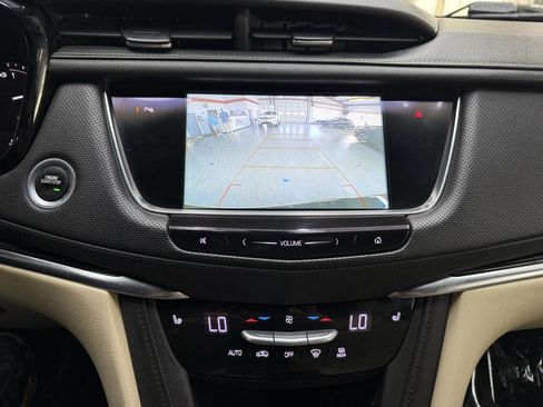 Used 2018 Cadillac XT5 FWD image 26