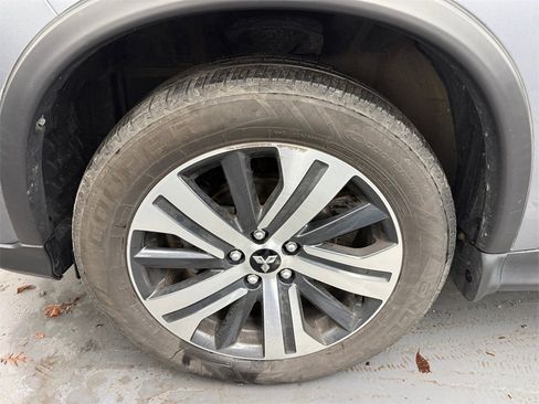 Used 2021 Mitsubishi Outlander Sport SE image 36