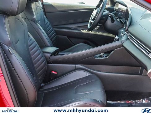 Certified 2023 Hyundai Elantra Limited FWD image 16