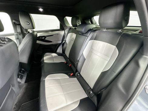 Used 2021 Land Rover Range Rover Evoque R-Dynamic SE image 25