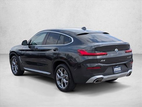 Used 2025 BMW X4 xDrive30i image 8