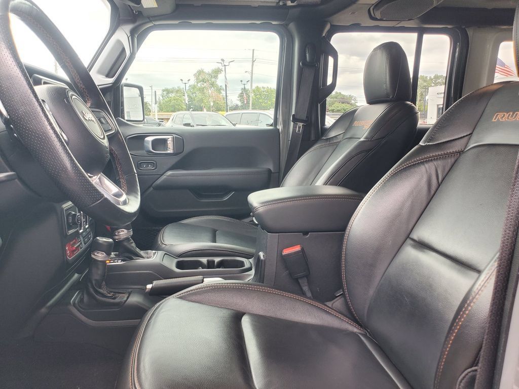 Used 2021 Jeep Wrangler Unlimited Rubicon w/ Dual Top Group AWD/4WD image 5