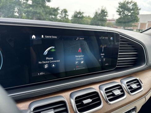 Used 2022 Mercedes-Benz GLS 450 4MATIC image 25
