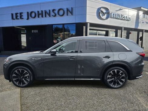 Used 2024 MAZDA CX-90 Plug-In Hybrid w/ Premium Pkg image 2