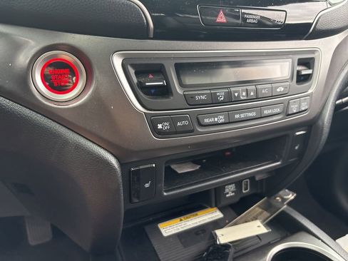 Used 2022 Honda Pilot Special Edition image 24