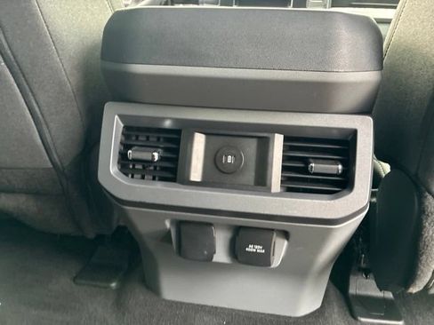 Used 2024 Ford F250 XLT w/ FX4 Off-Road Package AWD/4WD image 15