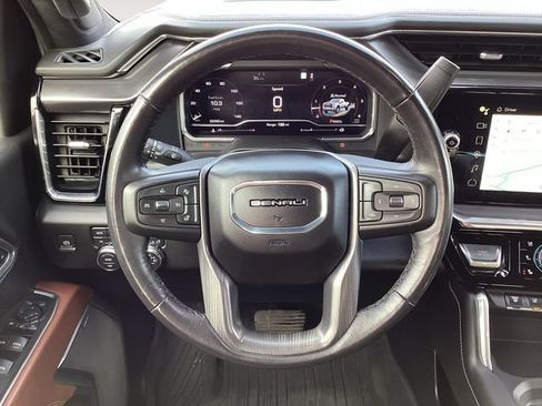 Used 2024 GMC Sierra 3500 Denali Ultimate AWD/4WD image 12