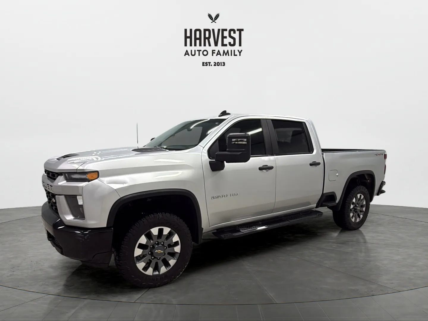 Used 2021 Chevrolet Silverado 2500 Custom w/ Custom Value Package AWD/4WD image 1