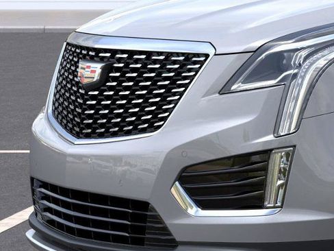 New 2025 Cadillac XT5 Premium Luxury w/ LPO, Floor Liner Package AWD/4WD image 13