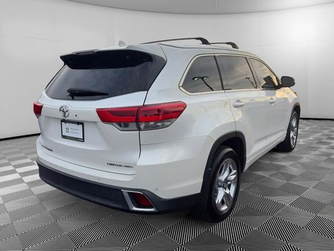 Used 2018 Toyota Highlander Limited image 7
