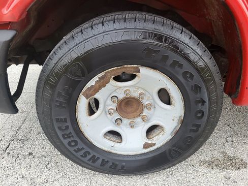 Used 2012 Chevrolet Express 3500 image 27