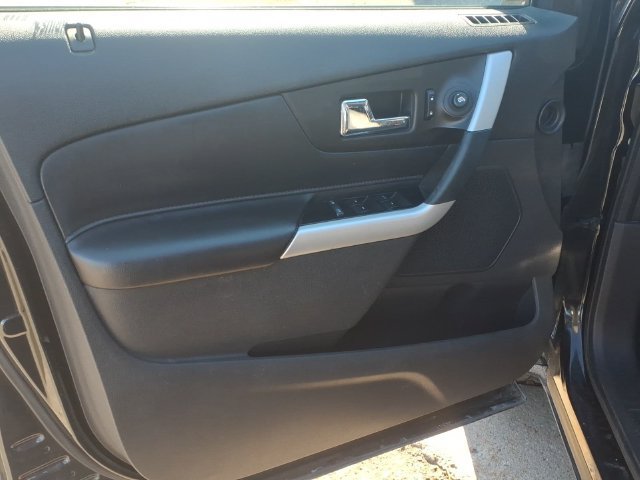 Used 2014 Ford Edge SEL w/ Equipment Group 205A FWD image 9