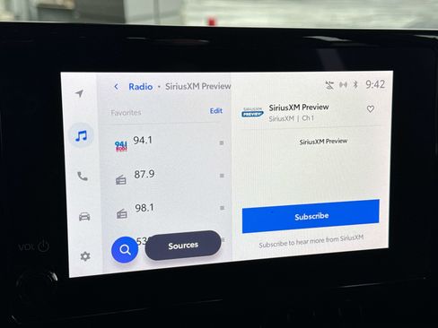 Used 2023 Toyota Corolla LE image 23