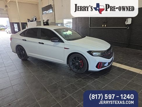 Used 2024 Volkswagen Jetta GLI 40th Anniversary Edition FWD image 2