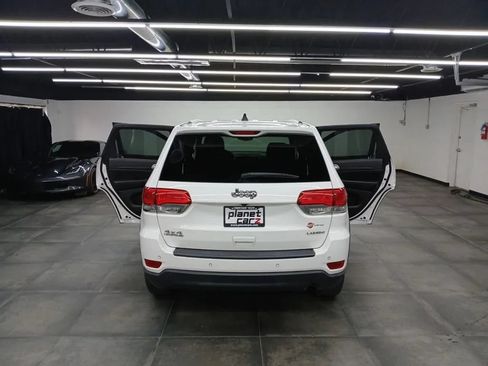 Used 2017 Jeep Grand Cherokee Laredo AWD/4WD image 28