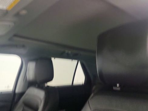 Used 2022 Ford Explorer Limited w/ Equipment Group 301A RWD image 12