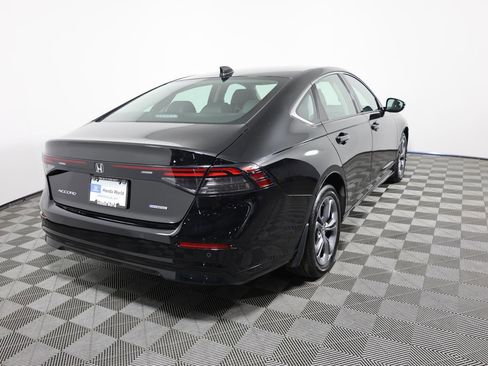 Used 2025 Honda Accord EX-L image 5