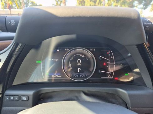 Used 2025 Lexus ES 300h w/ Premium Package FWD image 10