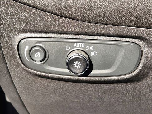 Used 2024 Chevrolet Equinox RS w/ RS Leather Package image 23