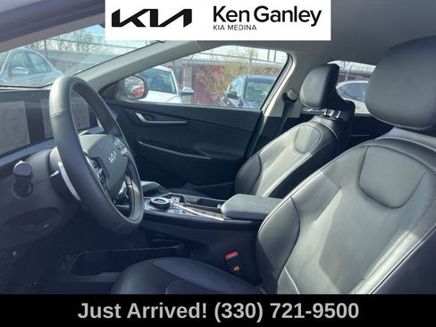 Certified 2022 Kia EV6 Wind w/ Wind Technology Package image 11