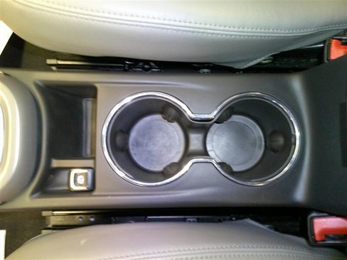 Used 2015 Buick Verano Base image 21