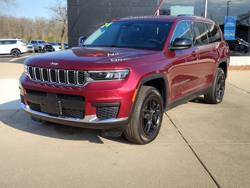 Used 2024 Jeep Grand Cherokee L Laredo AWD/4WD image 1