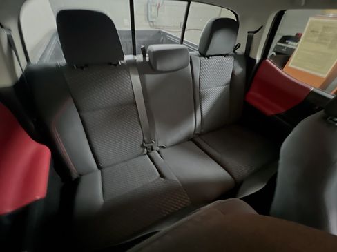Used 2021 Toyota Tacoma SR5 RWD image 33