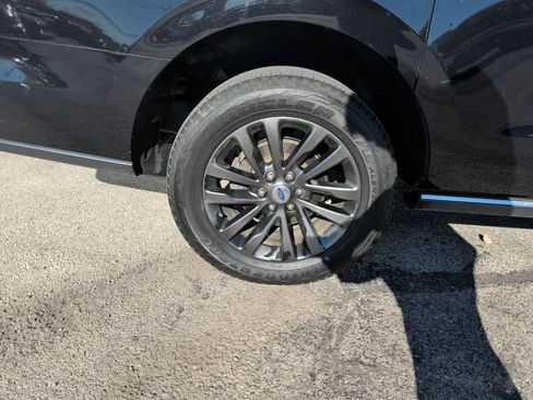 Used 2019 Ford Expedition Max Limited AWD/4WD image 11