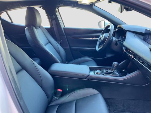 Used 2024 MAZDA MAZDA3 s image 27